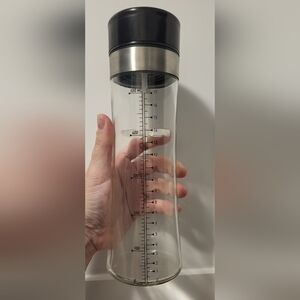 Sipology All Dressed Up shaker